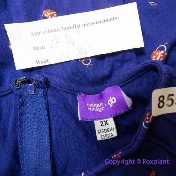 Unique Vintage Gwynnie Bee ladybug Print Dress, 2X - Picture 12 of 13